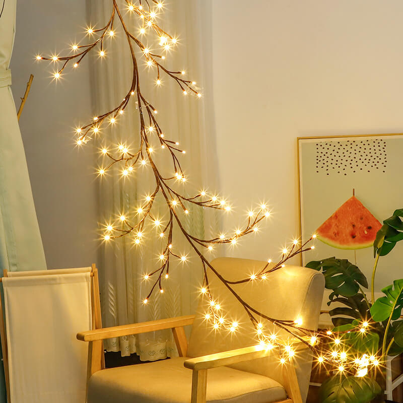 Guirlande lumineuse en rotin avec branches