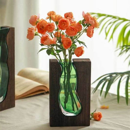 Vase en verre avec support en bois