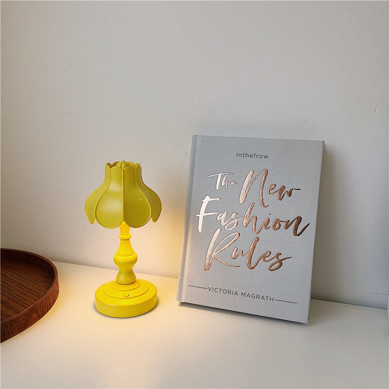 Lotus Leaf Table Lamp