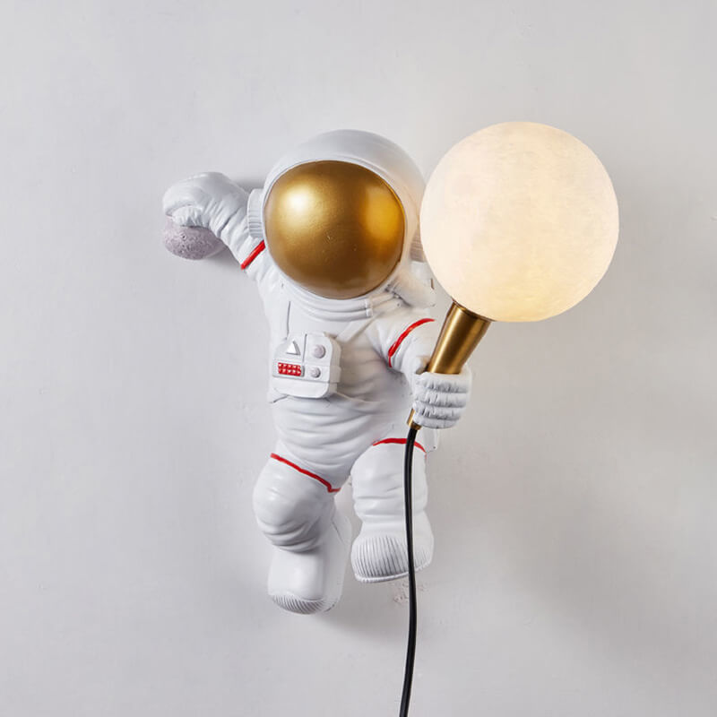 Spaceman Resin Table Lamp