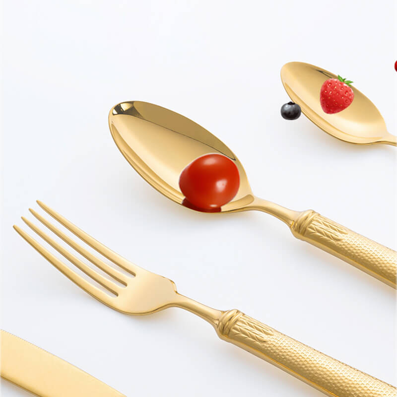 Light Luxury Embossed Flatware 4Pcs Set