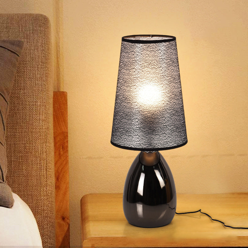 Modern Minimalist Cozy Black Bedside Lamp