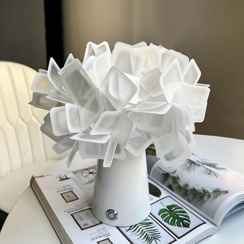 Petal Table Lamp