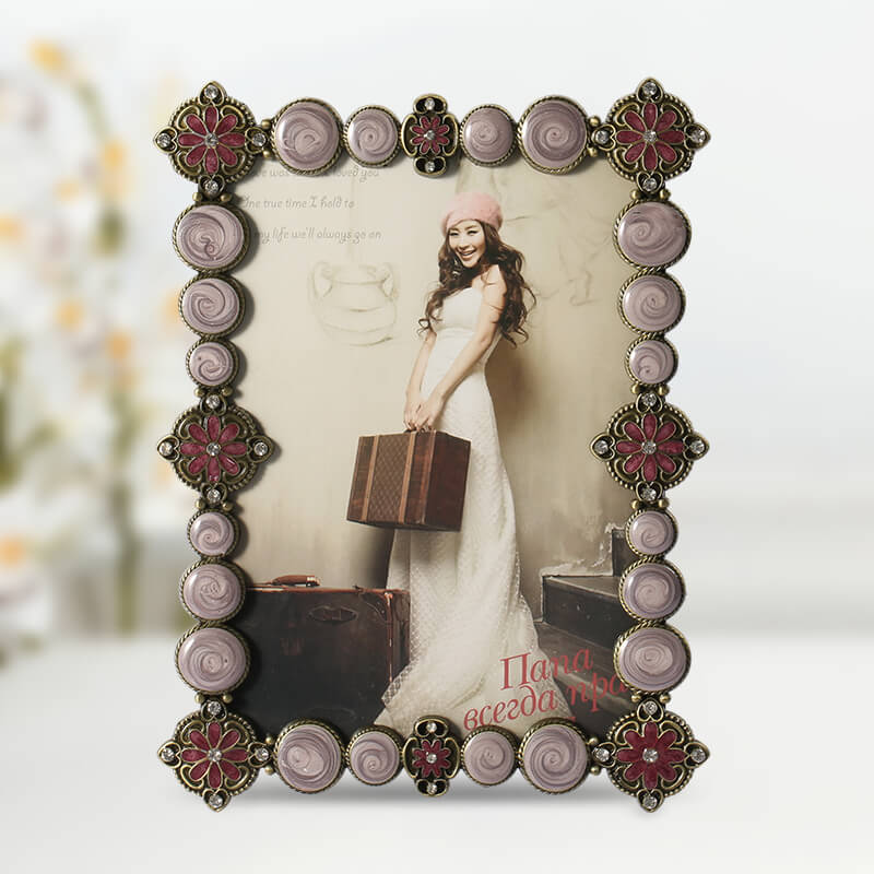 Retro Court Photo Frame