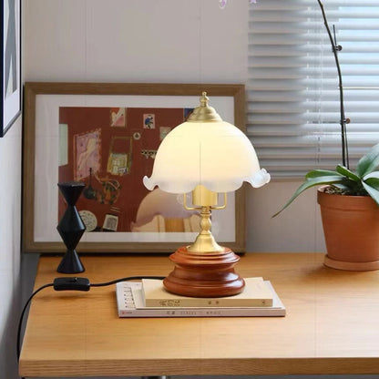 Retro Glazed Table Lamp