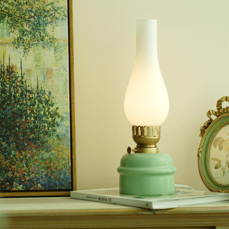 Retro Kerosene Shape Table Lamp