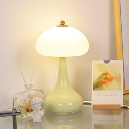 Romantic Cream Style Table Lamp