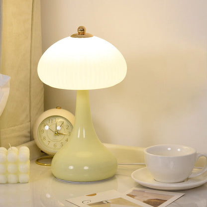 Romantic Cream Style Table Lamp