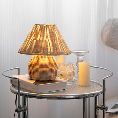 Simple Bamboo Table Lamp