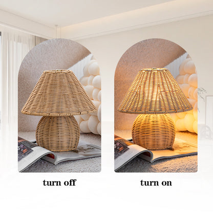 Simple Bamboo Table Lamp
