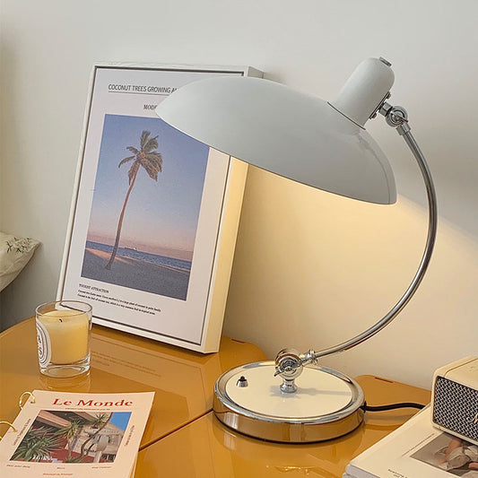 Simple Bauhaus Retro Desk Lamp