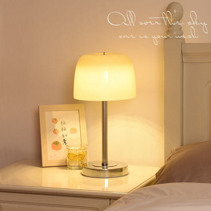 Simple Petal Table Lamp