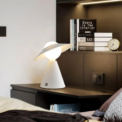 Straw Hat Table Lamp