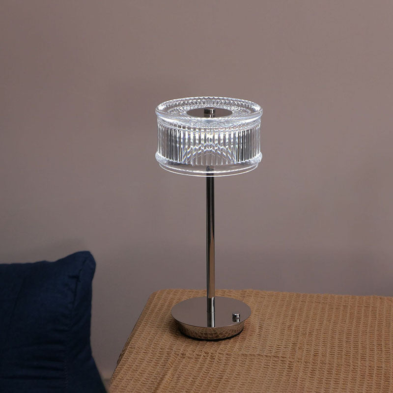 Simple Charging Desk Lamp