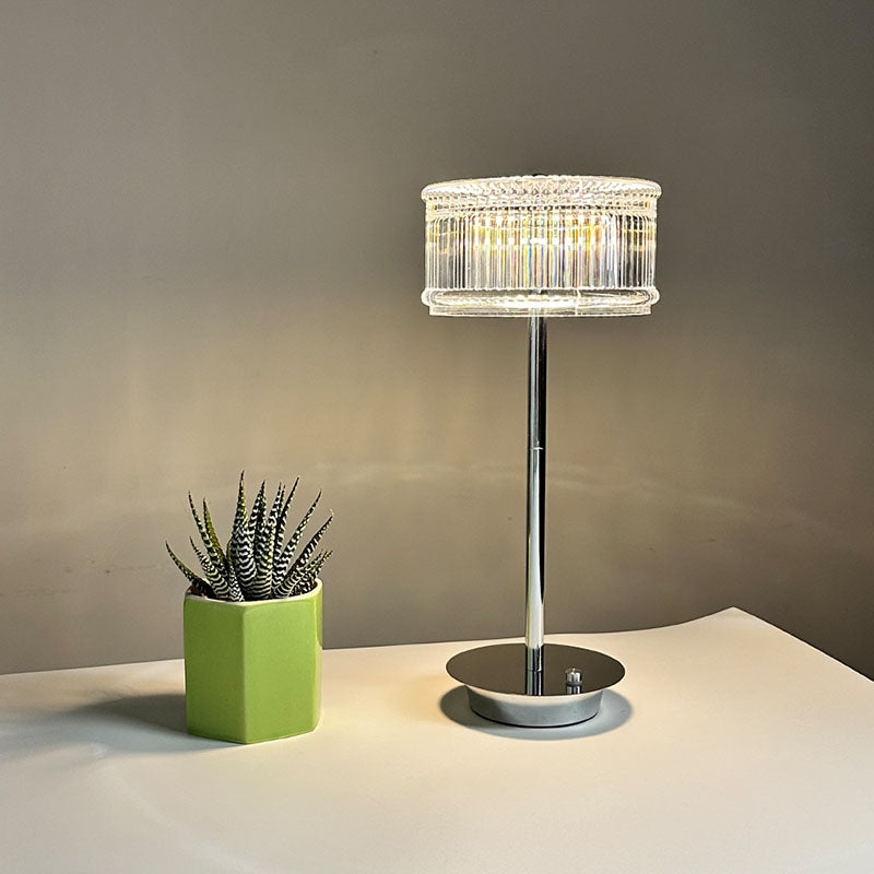 Simple Charging Desk Lamp