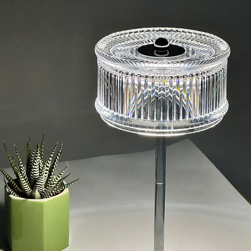 Simple Charging Desk Lamp