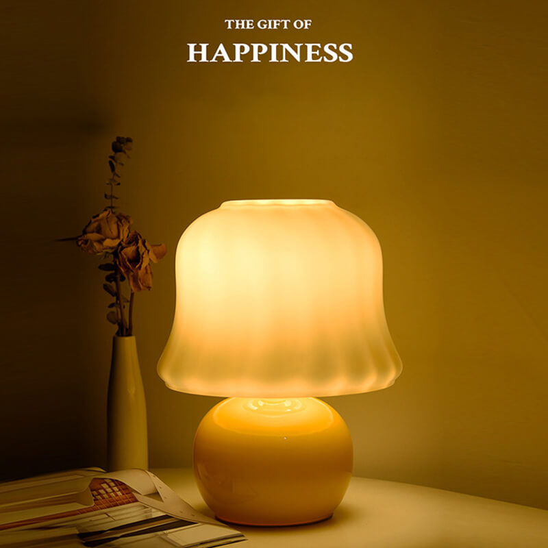 Cremegelbe Vintage Pilzlampe