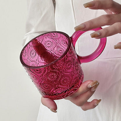 Vintage Glasbecher mit Begonienblüten-Prägung