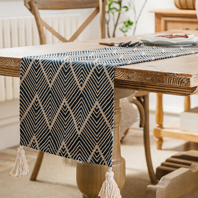 Wavy Jute Table Runner