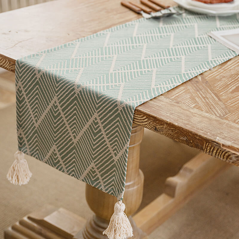 Wavy Jute Table Runner