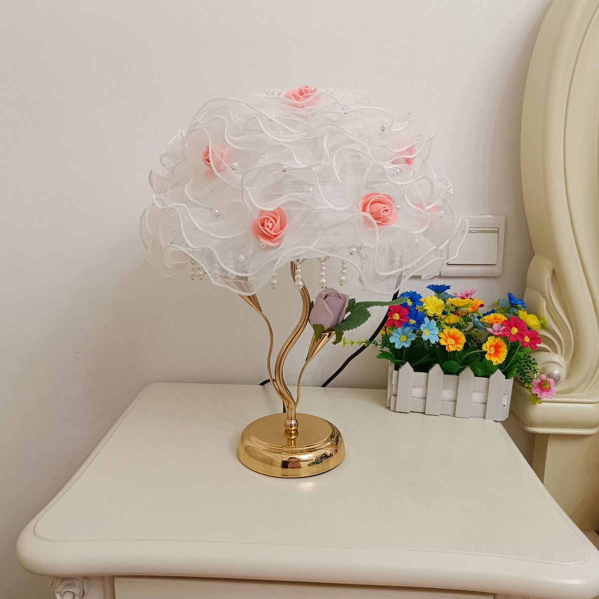 White Organza Rose Table Lamp